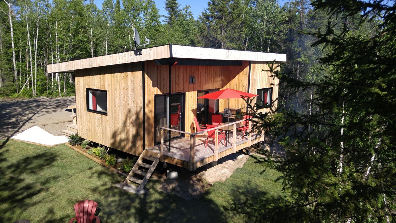 Residence Touristique Lodge Des Bois Saint-Felix-d'Otis Exterior photo