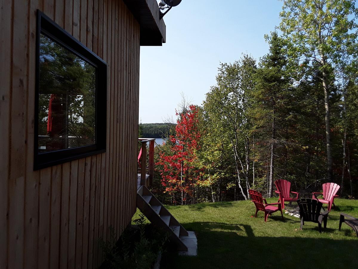 Residence Touristique Lodge Des Bois Saint-Felix-d'Otis Exterior photo